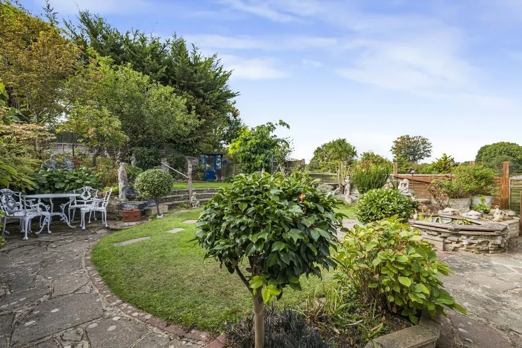 Shuttlemead, Bexley, DA5, photo 22