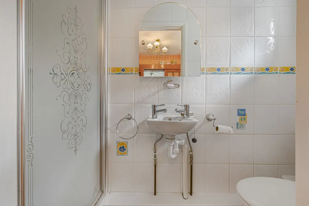 Shuttlemead, Bexley, DA5, photo 17