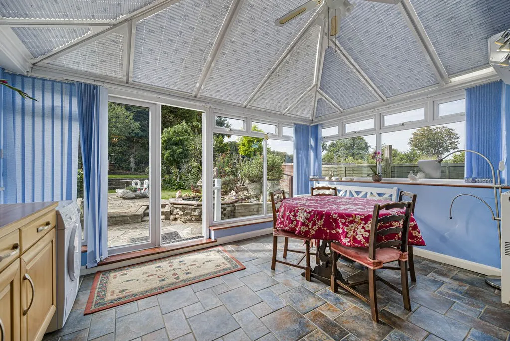 Shuttlemead, Bexley, DA5, photo 6