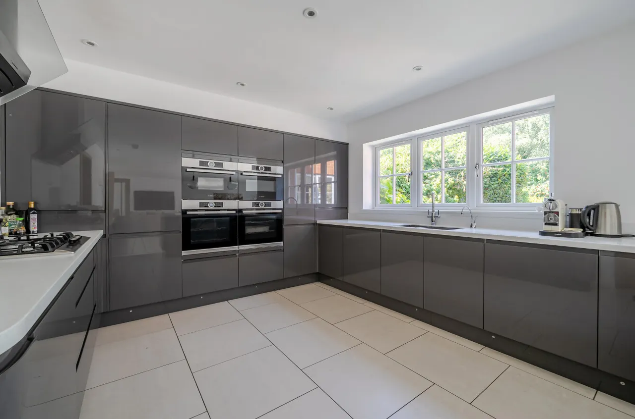 Upper Chobham Road, Camberley, Surrey, GU15 1EH, photo 6