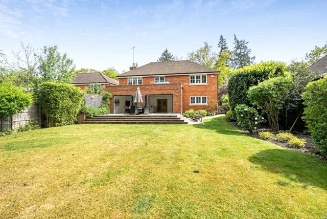 Upper Chobham Road, Camberley, Surrey, GU15 1EH, photo 2