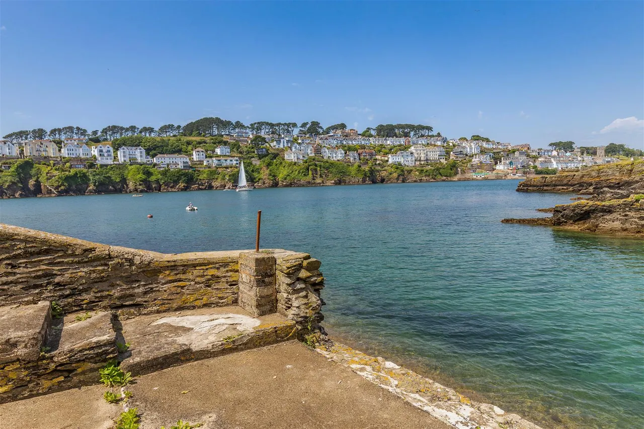 Polruan by Fowey, Cornwall, photo 3