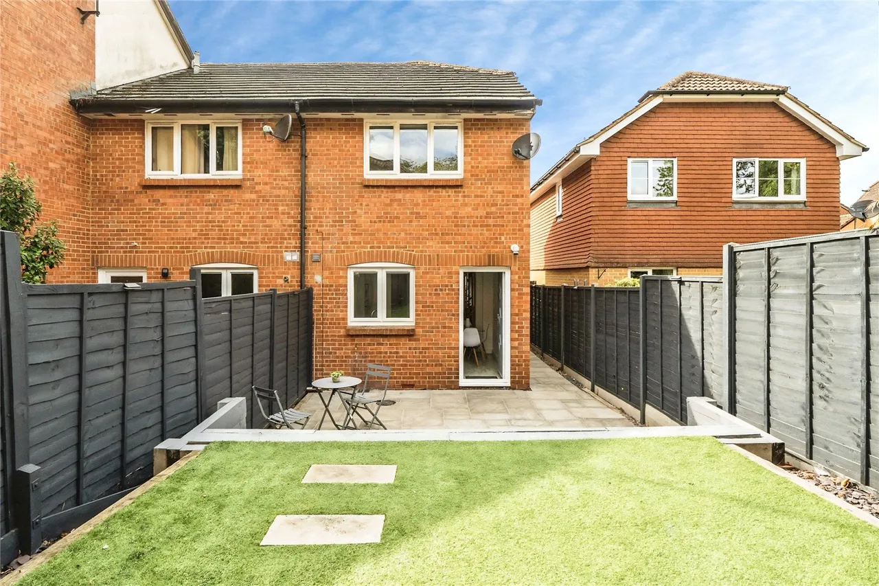 Portia Grove, Warfield, RG42, photo 12