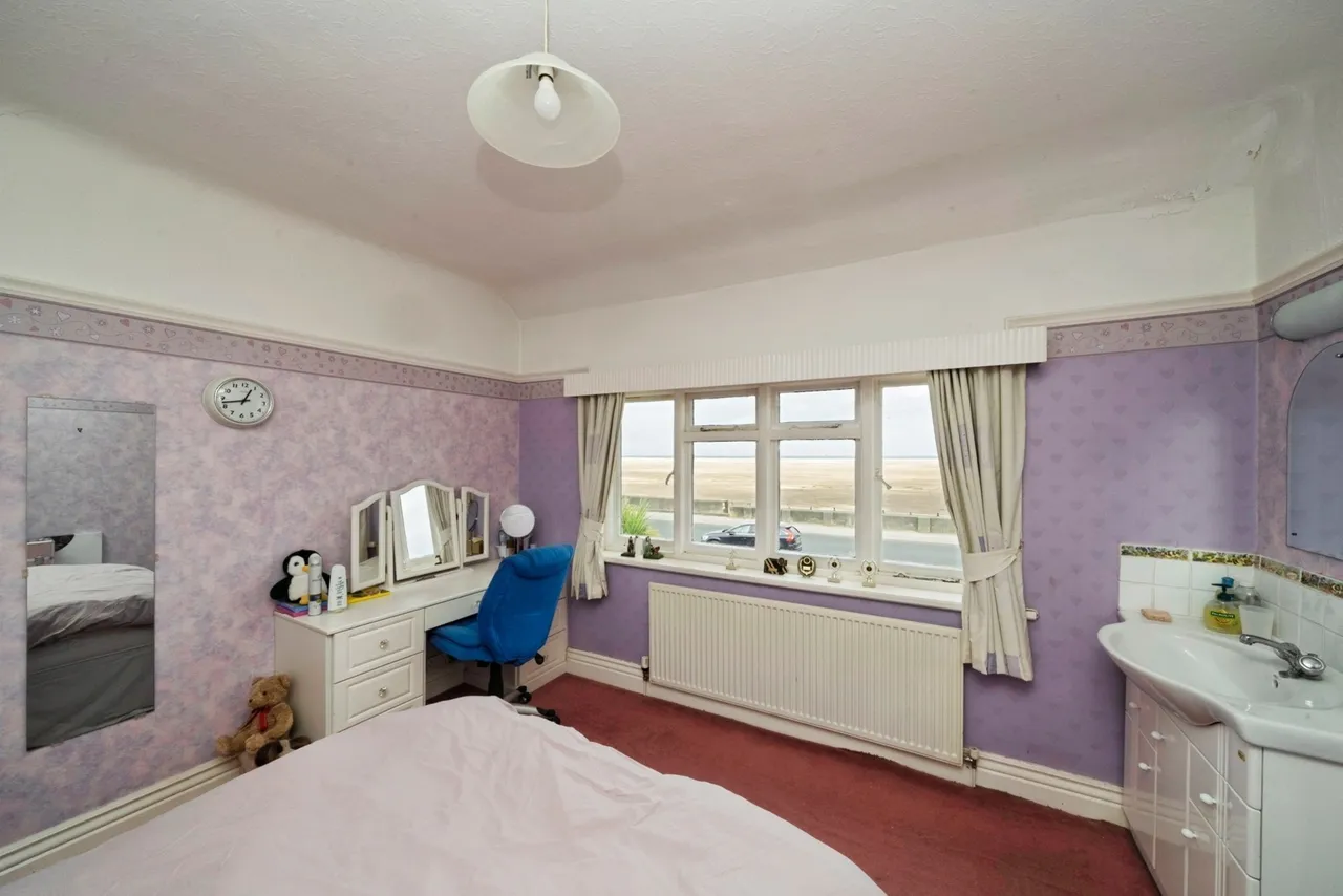 Meols Parade, Wirral, CH47, photo 8