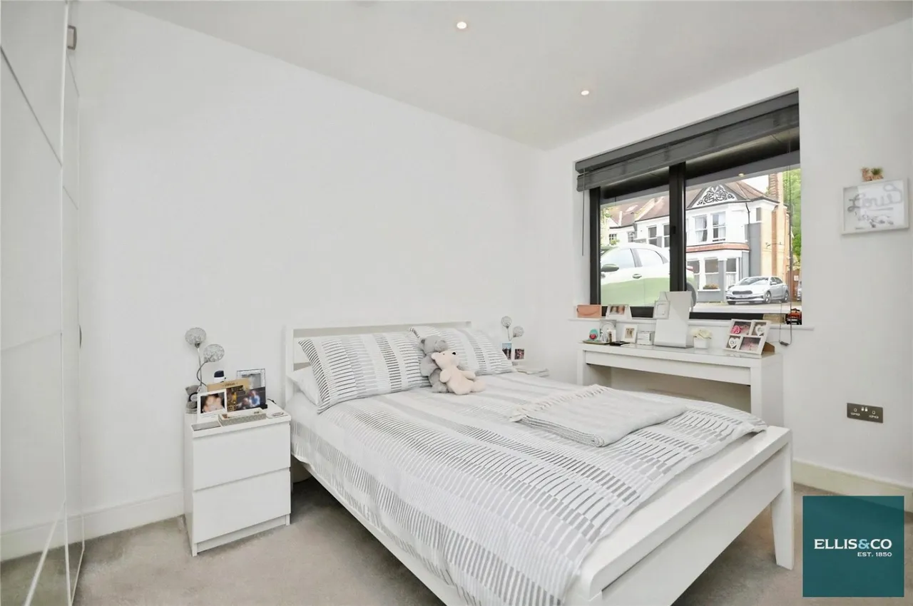 Woodside Lane, Woodside Park, N12, photo 7