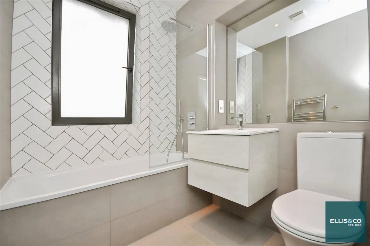 Woodside Lane, Woodside Park, N12, photo 6