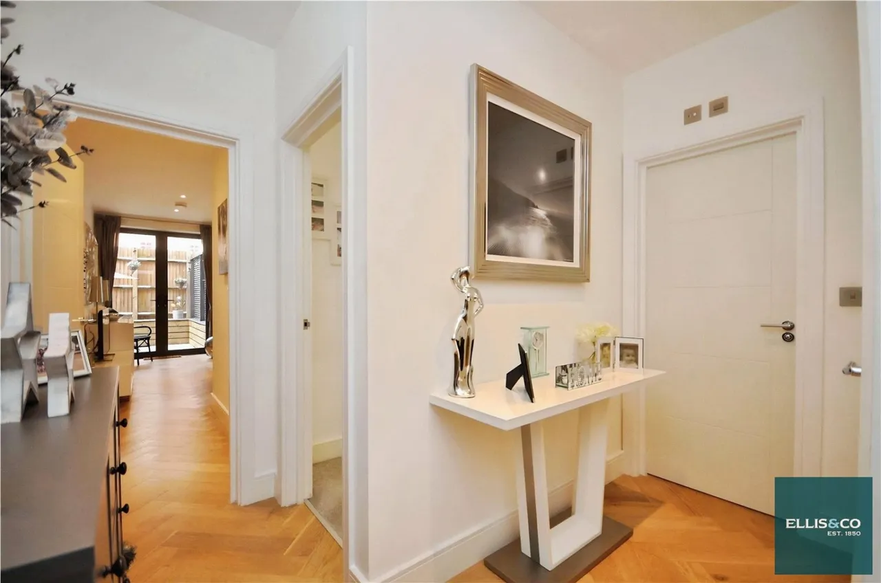 Woodside Lane, Woodside Park, N12, photo 5