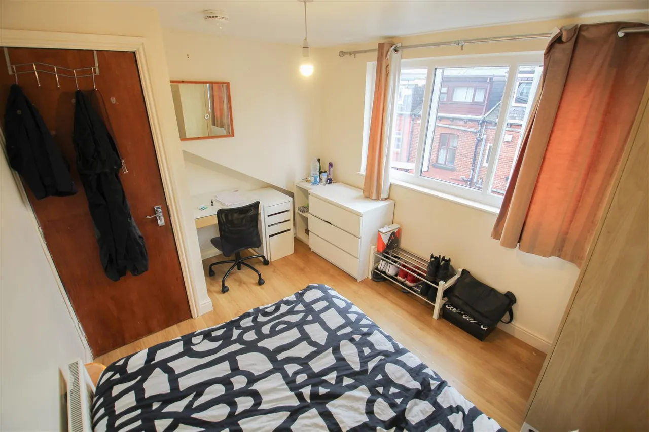 Welton Place, Hyde Park, LS6, photo 5