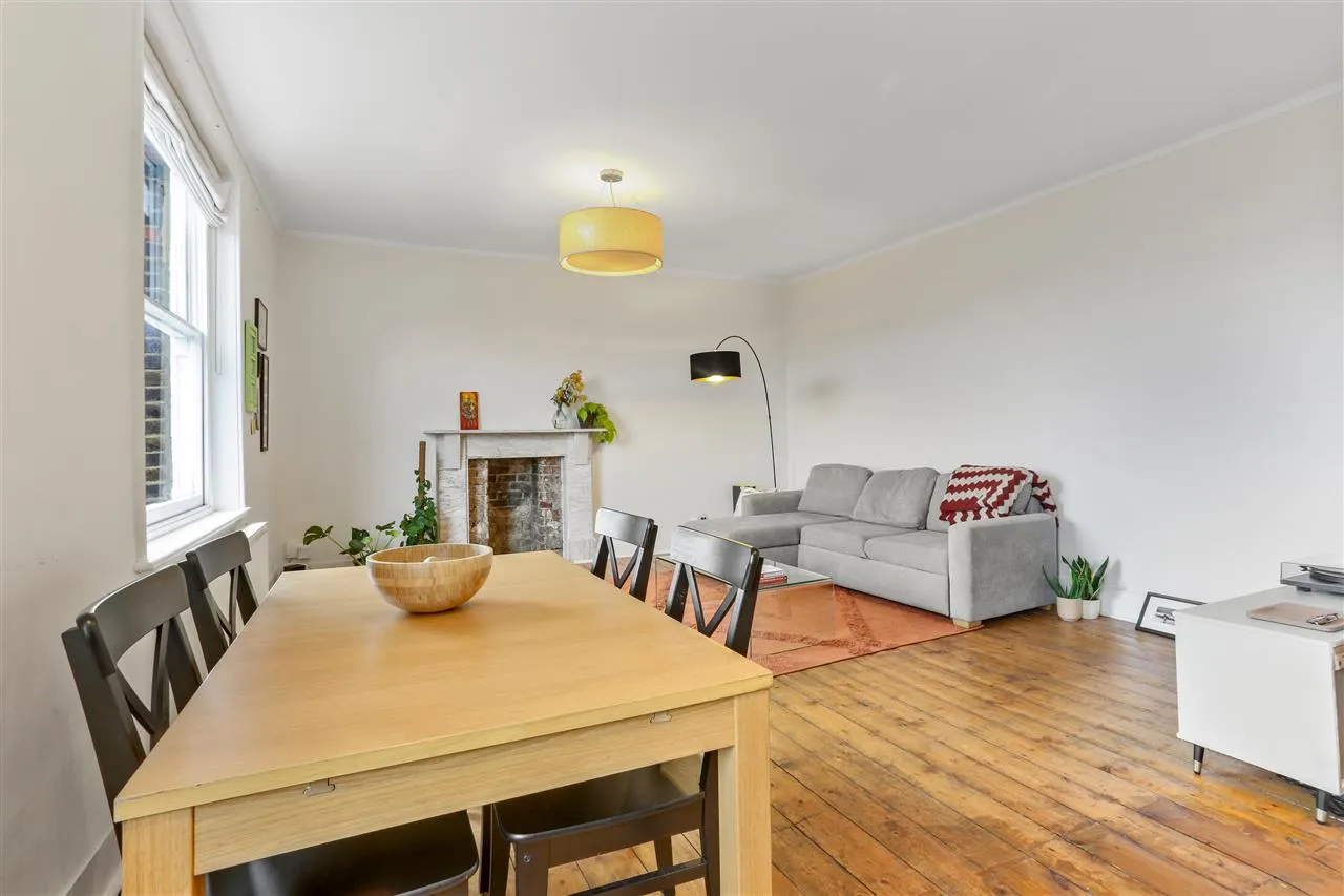 Carleton Road, London, photo 8