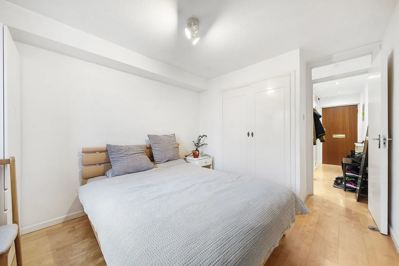 Flat 13 Grangewood, 48-50 Upper Richmond Road, London, photo 4