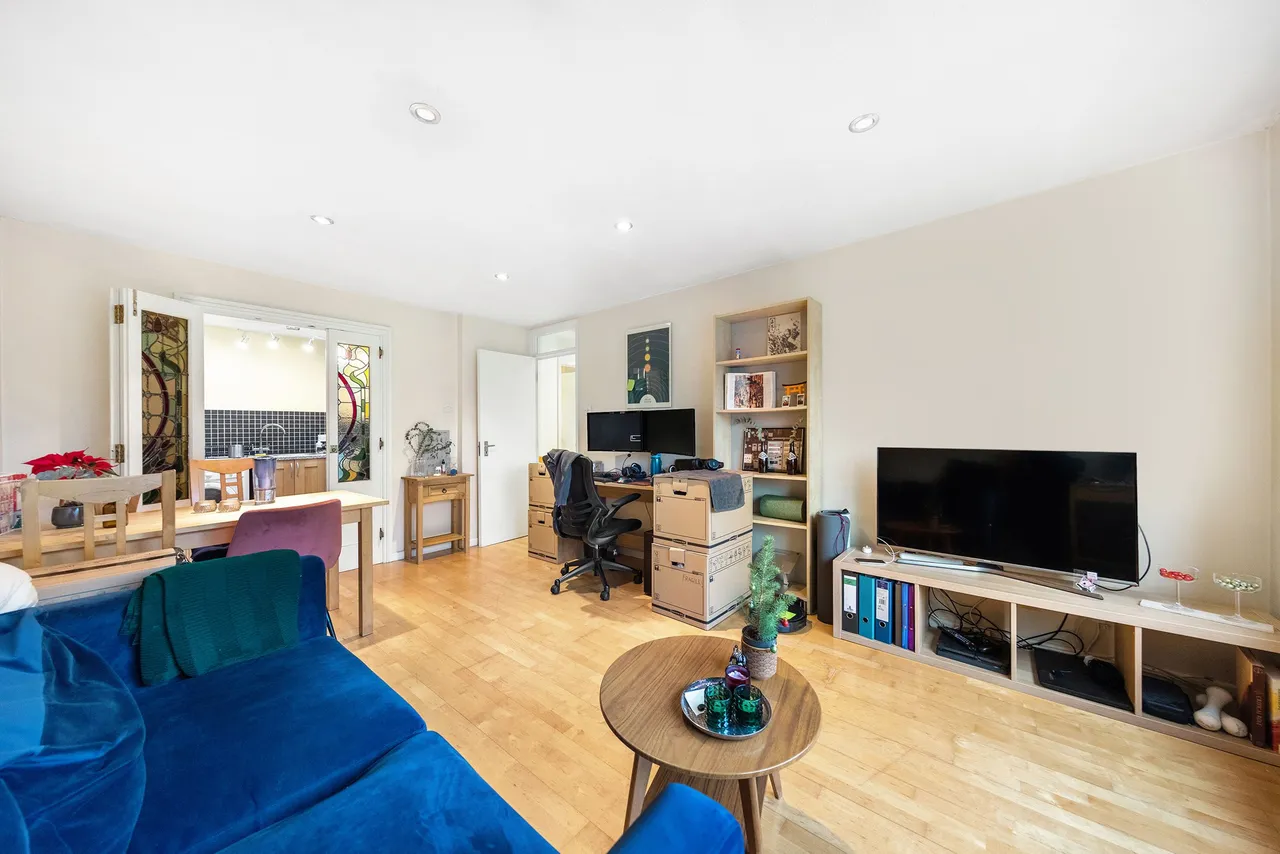 Flat 13 Grangewood, 48-50 Upper Richmond Road, London, photo 7