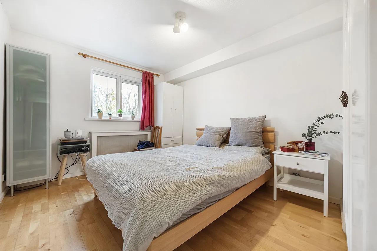 Flat 13 Grangewood, 48-50 Upper Richmond Road, London, photo 8
