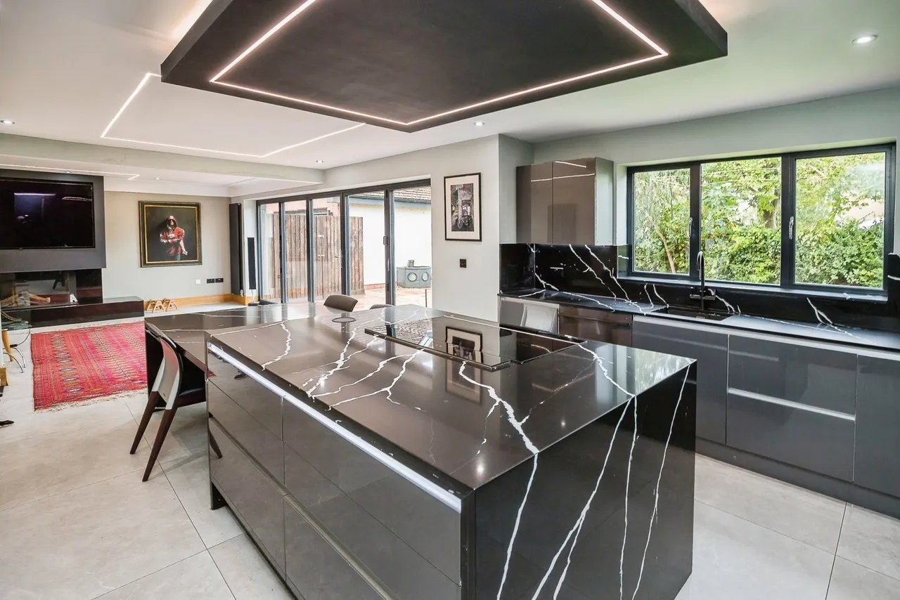 Bertram Close, Wirral, CH47, photo 6