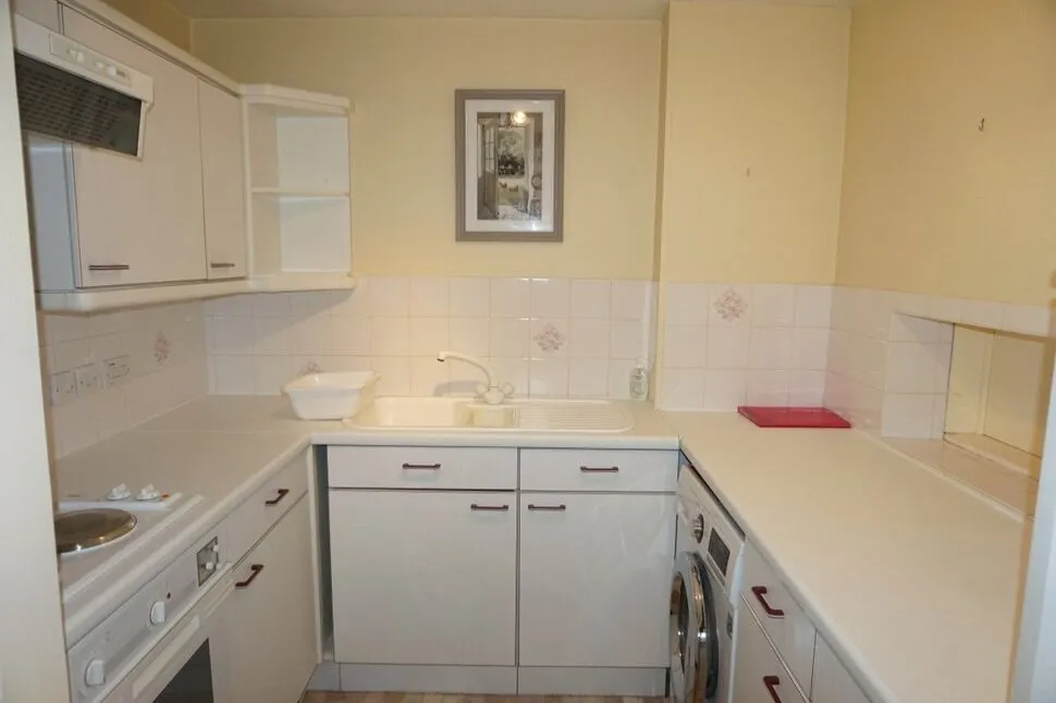 Peter James Court, Stafford, Staffordshire, ST16, photo 2