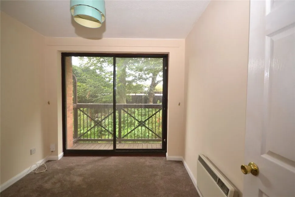 Peter James Court, Stafford, Staffordshire, ST16, photo 11