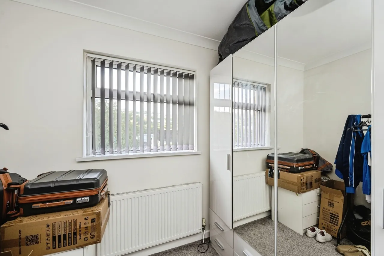Stepney Street, Cwmbwrla, SA5, photo 15