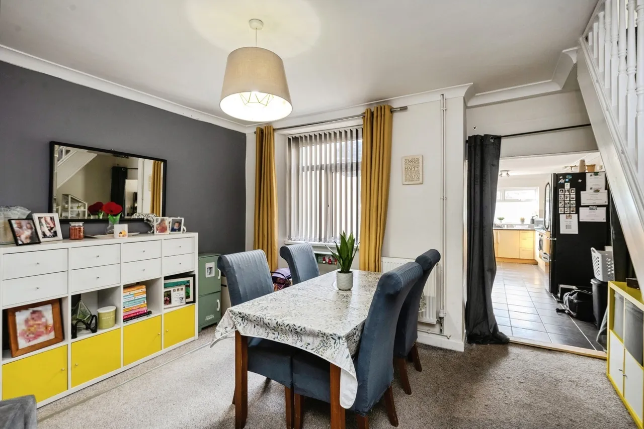 Stepney Street, Cwmbwrla, SA5, photo 5