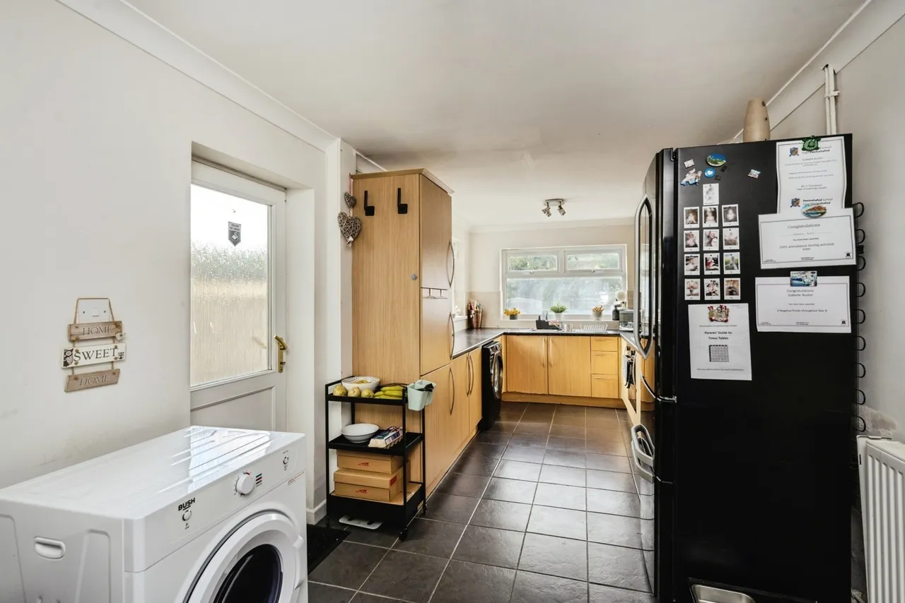 Stepney Street, Cwmbwrla, SA5, photo 7