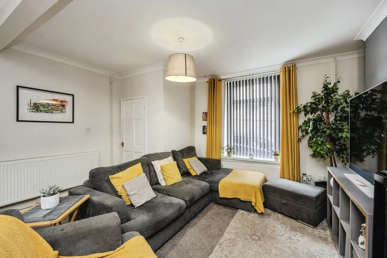 Stepney Street, Cwmbwrla, SA5, photo 2