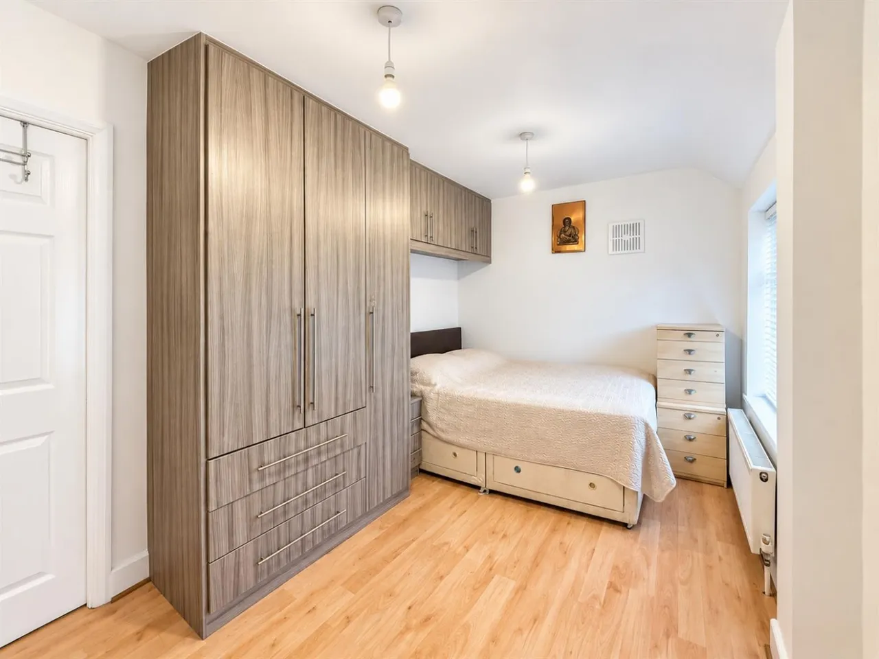 End Terrace, Heston, TW5, photo 13