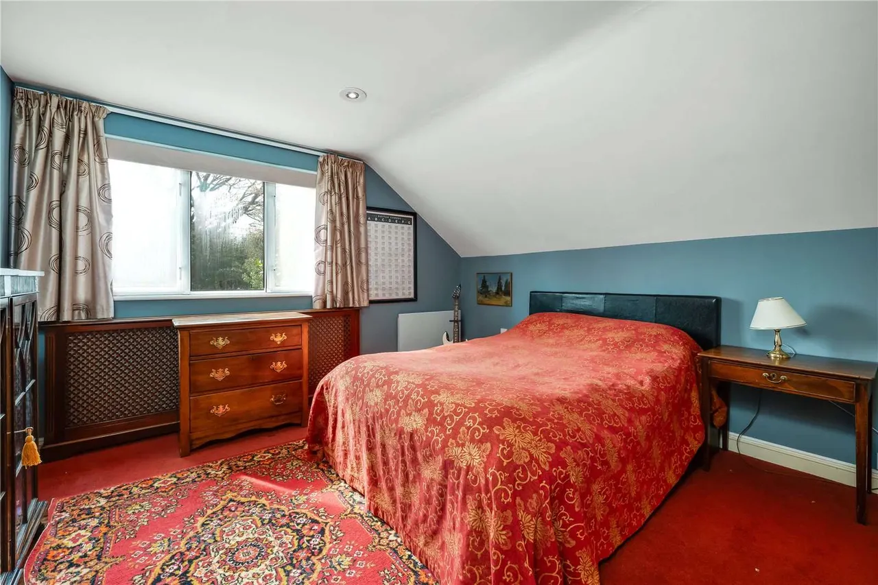 Wolsey Road, East Molesey, Surrey, KT8 9EN, photo 10