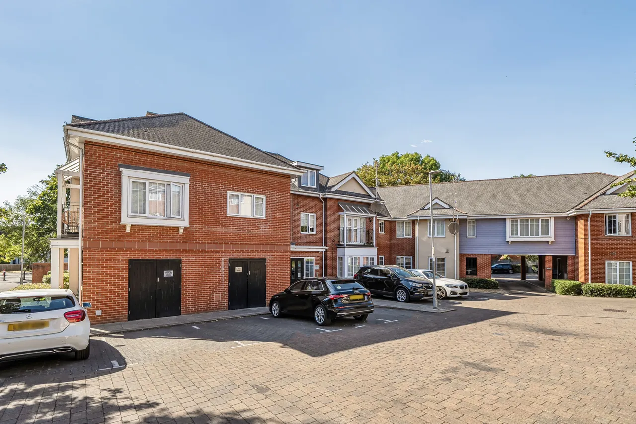 Ellis Close, Ruislip, HA4, photo 19