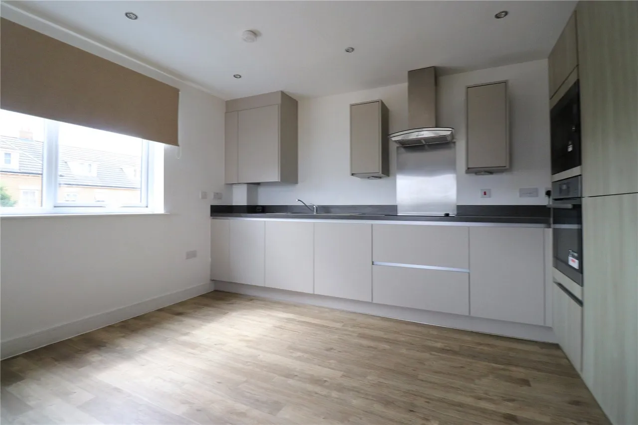 Rixson Road, Weldon, DA10, photo 9