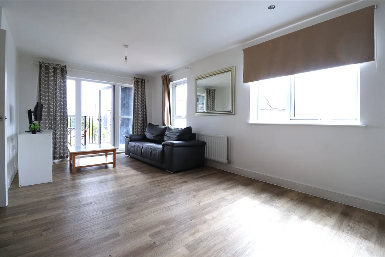 Rixson Road, Weldon, DA10, photo 10