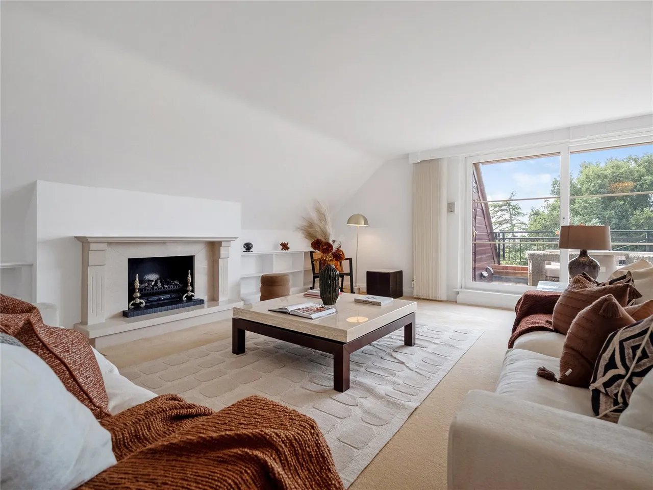 3 bed flat for sale, Crescent Road