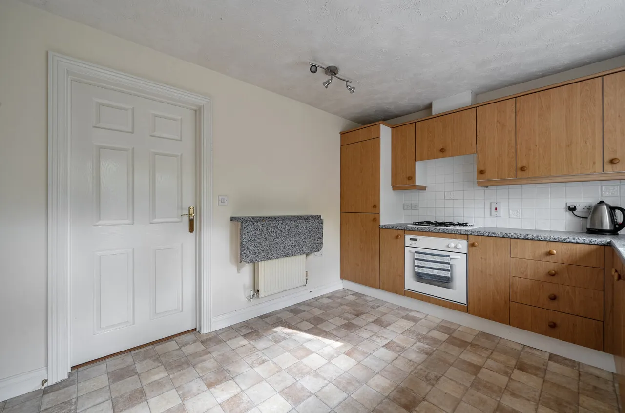 Rayner Drive, Arborfield, RG2, photo 11