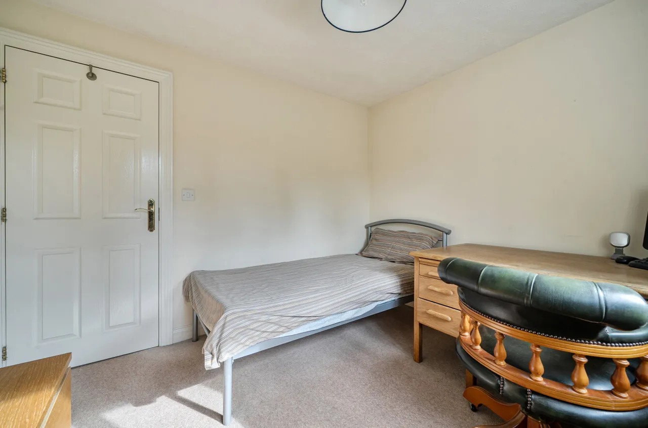 Rayner Drive, Arborfield, RG2, photo 6