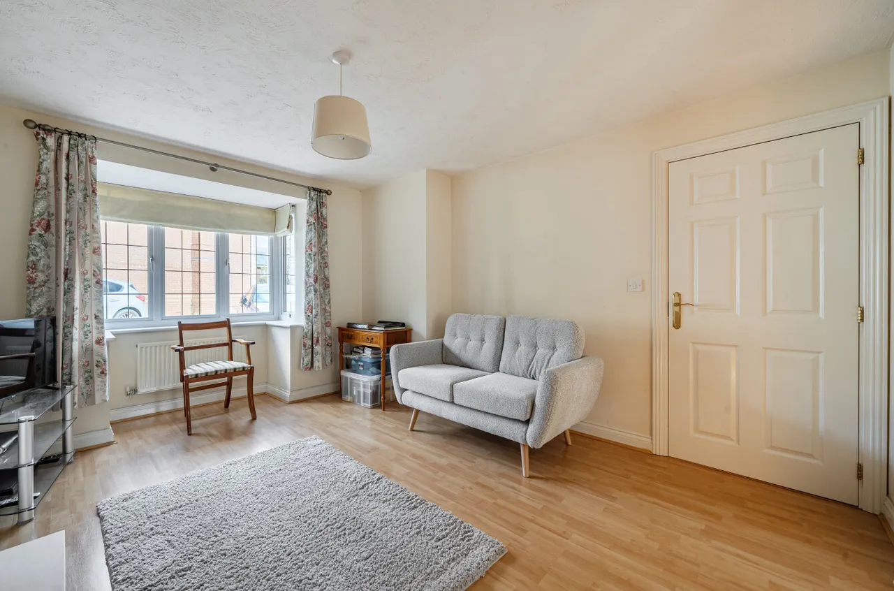 Rayner Drive, Arborfield, RG2, photo 8