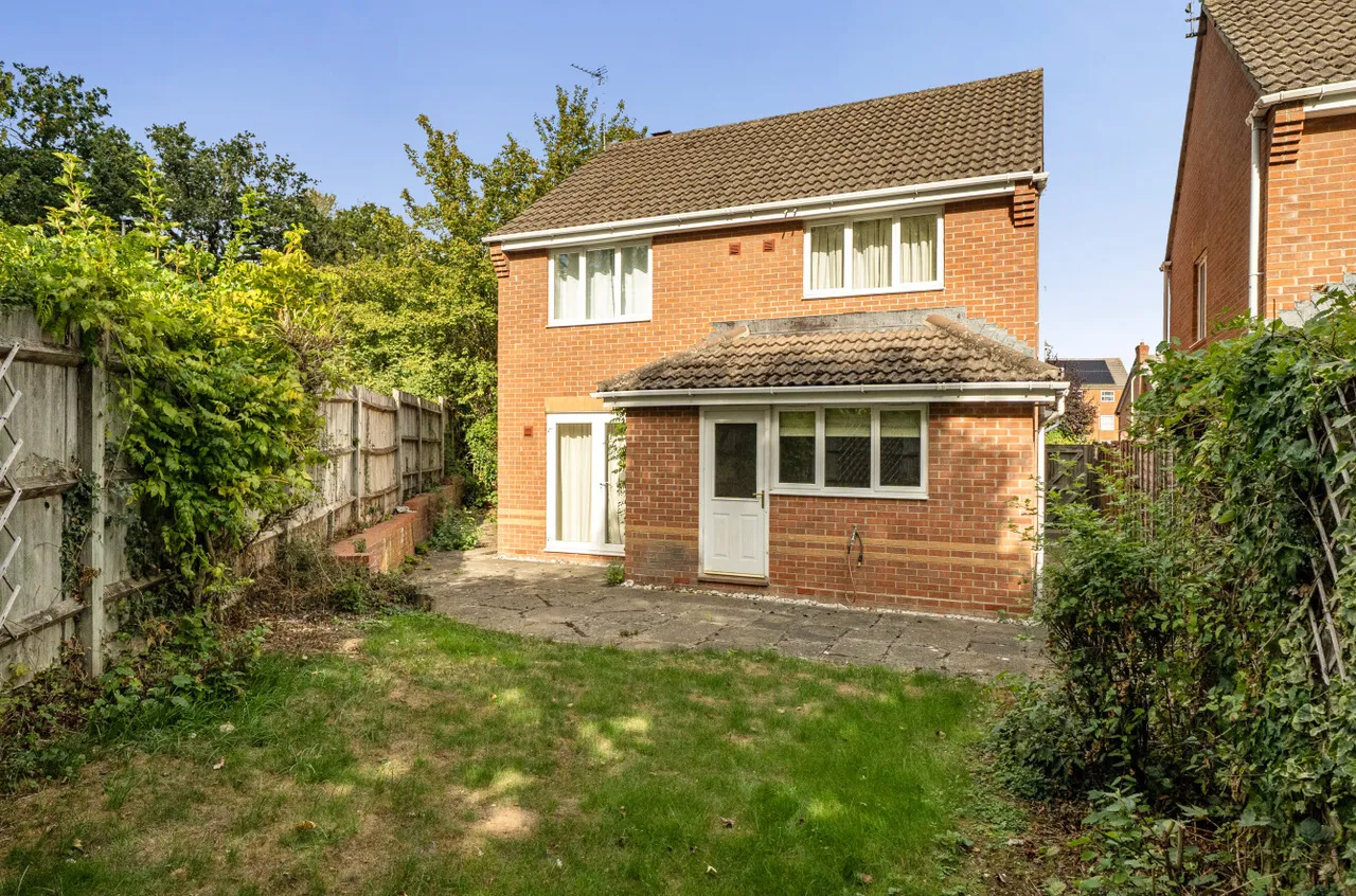 Rayner Drive, Arborfield, RG2, photo 20
