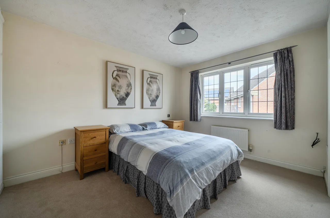 Rayner Drive, Arborfield, RG2, photo 5
