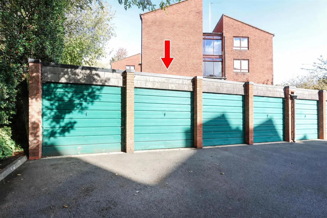 Allenview Road, Wimborne, BH21, photo 16