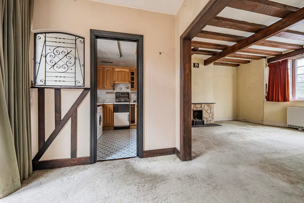 High Road, Eastcote, HA5, photo 10