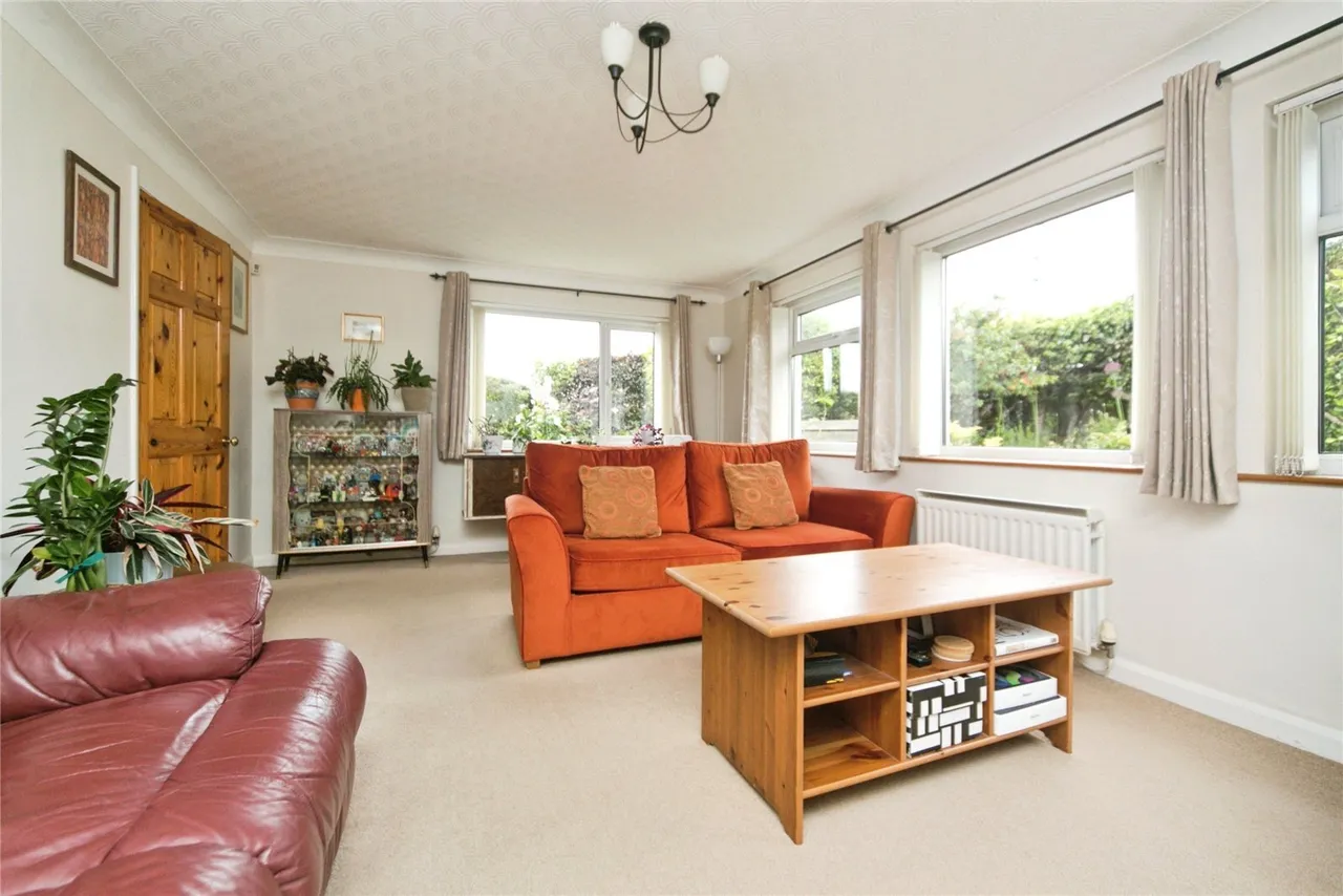 Hawes Drive, Deganwy, LL31, photo 3