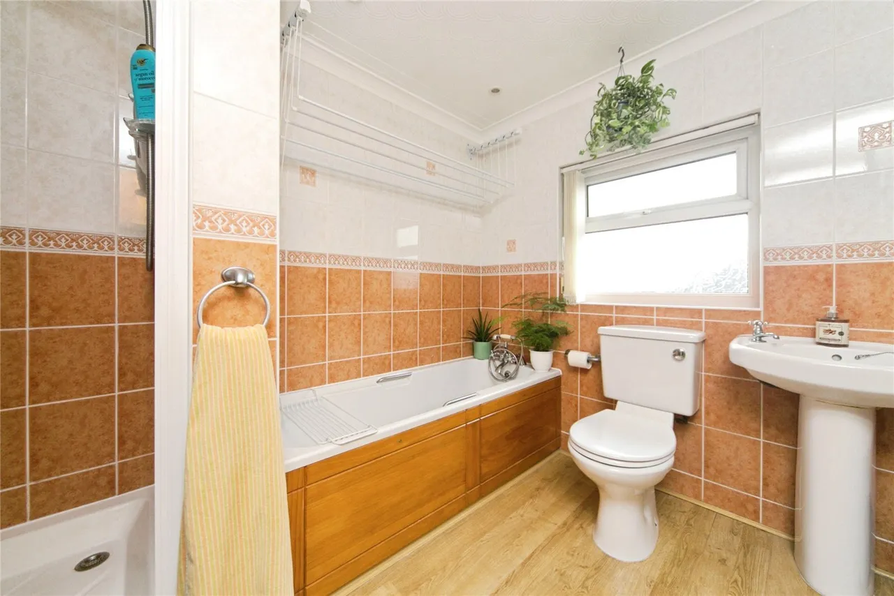Hawes Drive, Deganwy, LL31, photo 10