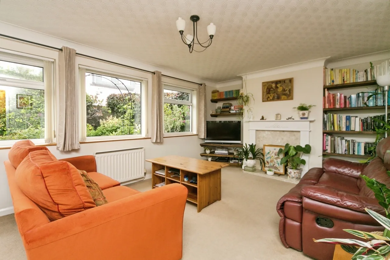 Hawes Drive, Deganwy, LL31, photo 33