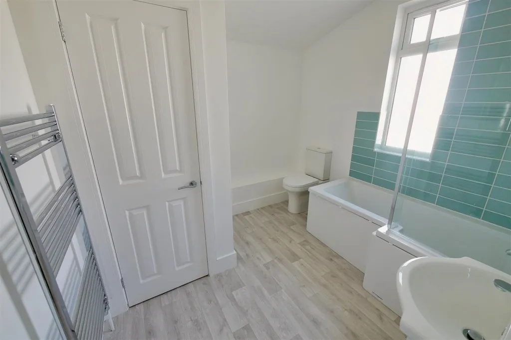 Brighton Road, Lancing, BN15, photo 10