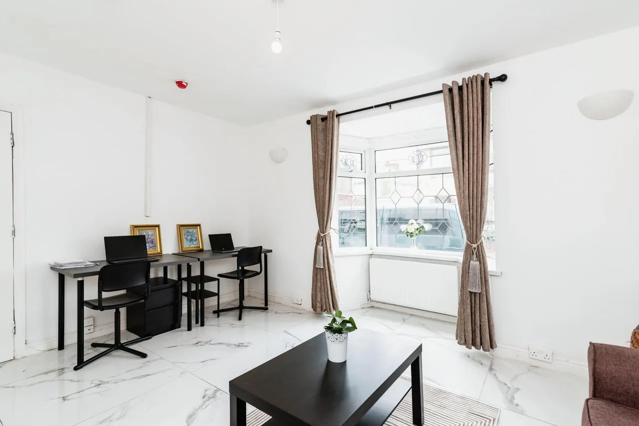 Pool Lane, Oldbury, B69, photo 8