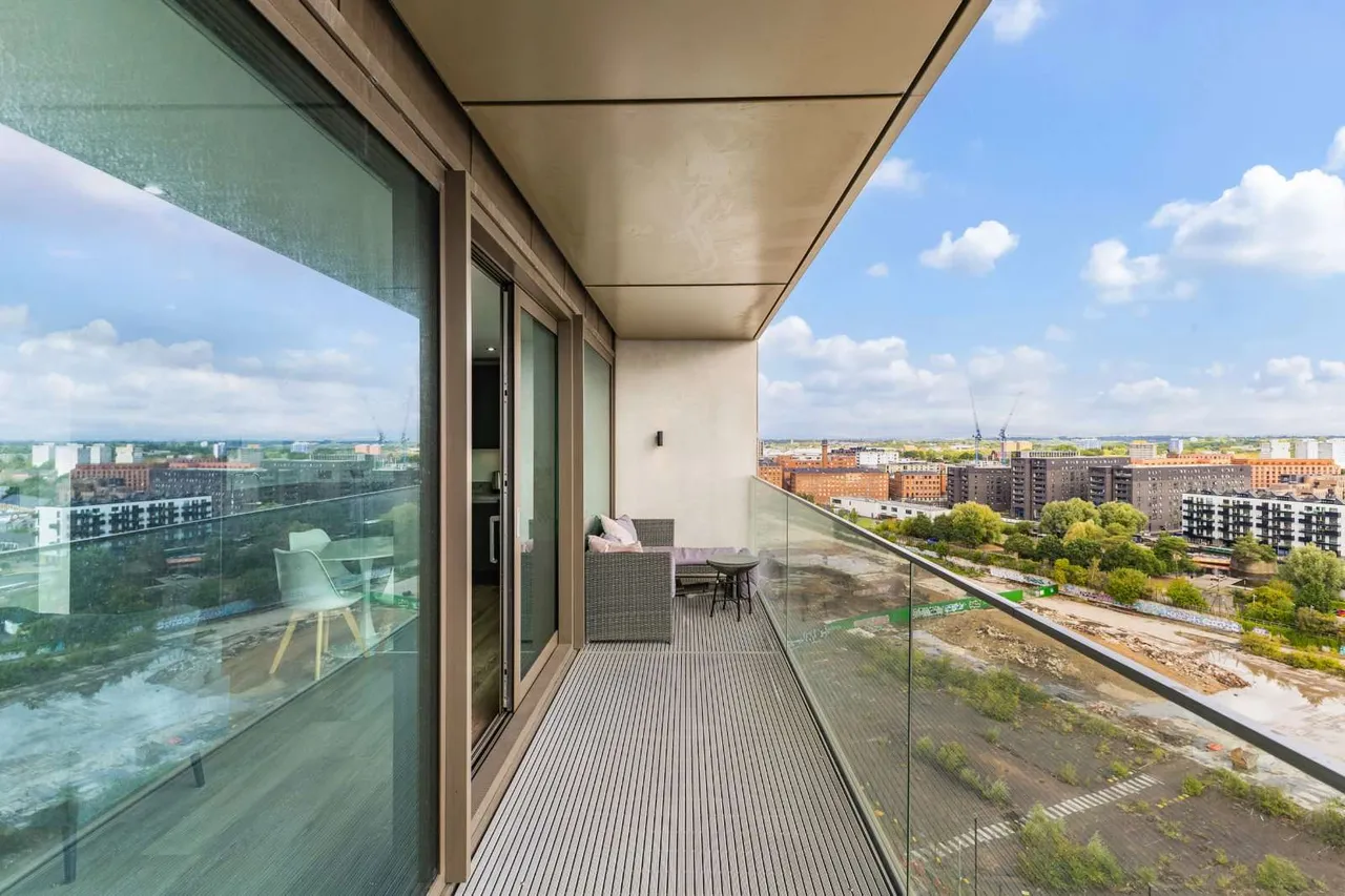 2 bed flat for sale, Store Street, Manchester, M1