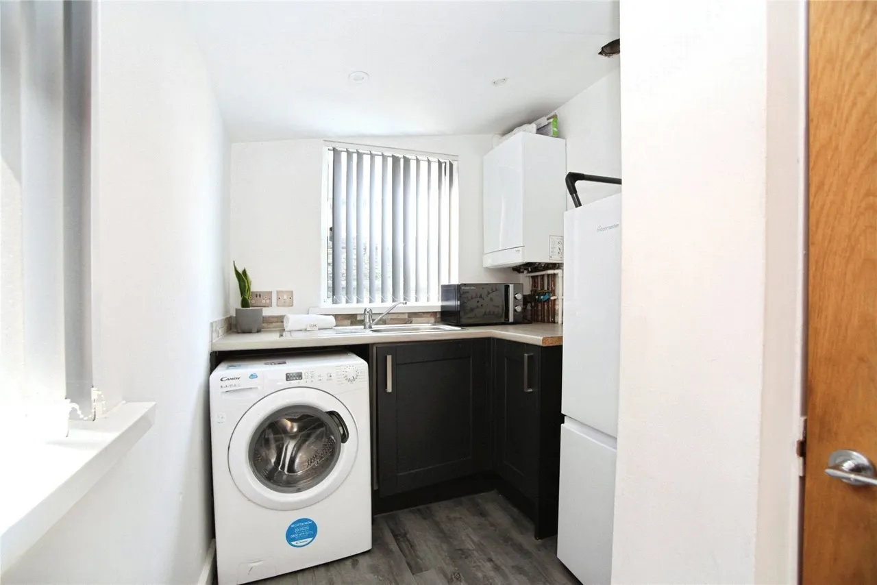Risca Road, Newport, NP20, photo 10