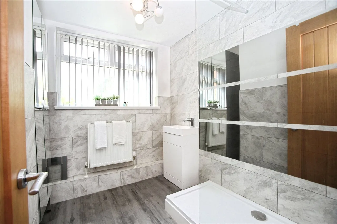 Risca Road, Newport, NP20, photo 6