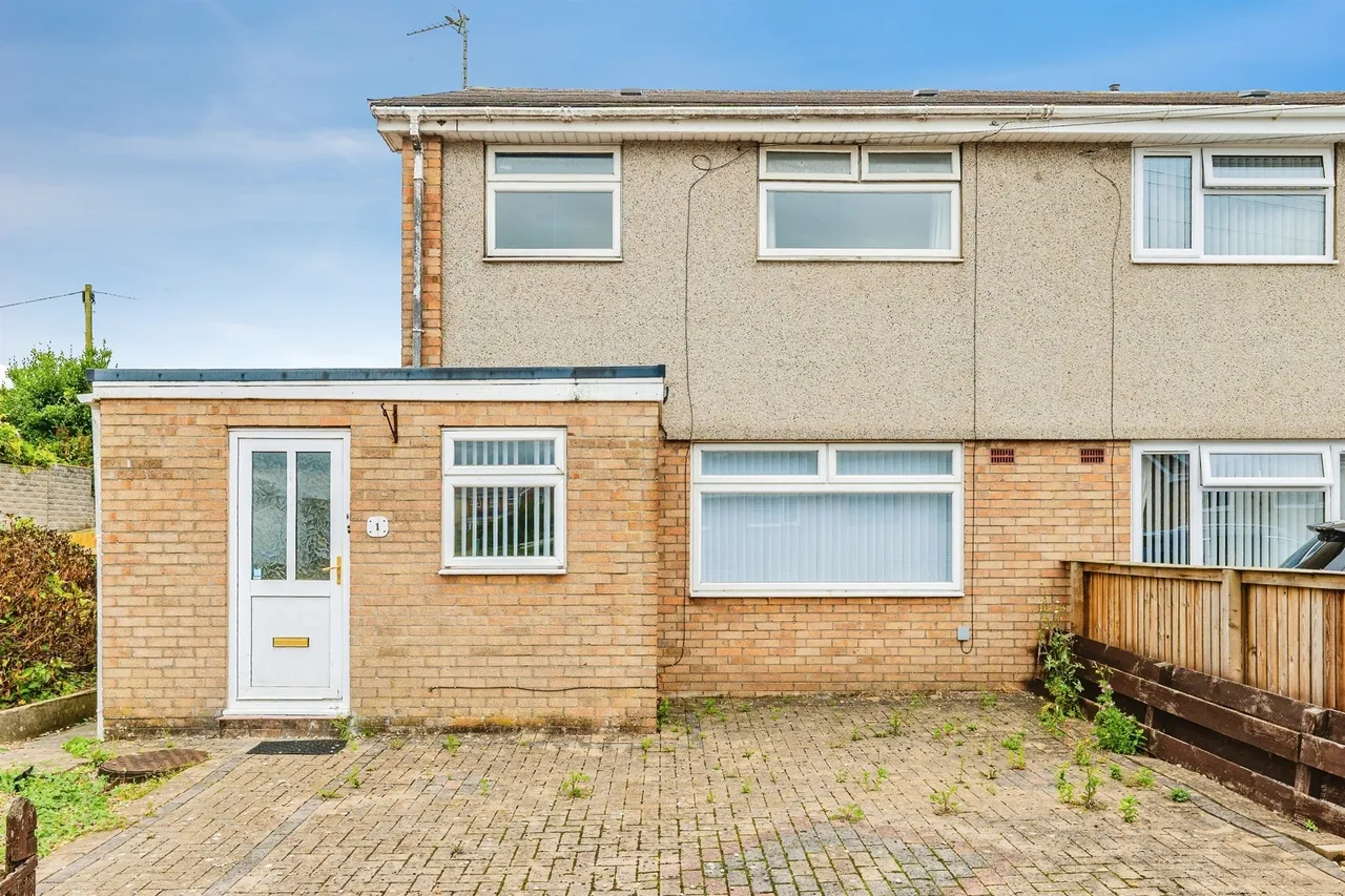 3 bed house for sale, Ffordd Yr Afon Bridgend, CF31