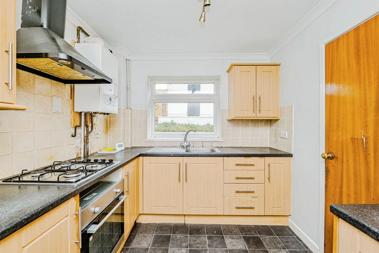 Ffordd Yr Afon Bridgend, CF31, photo 7