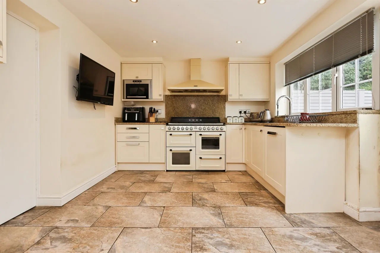 Tarry Hollow Road, Brierley Hill, DY5, photo 8