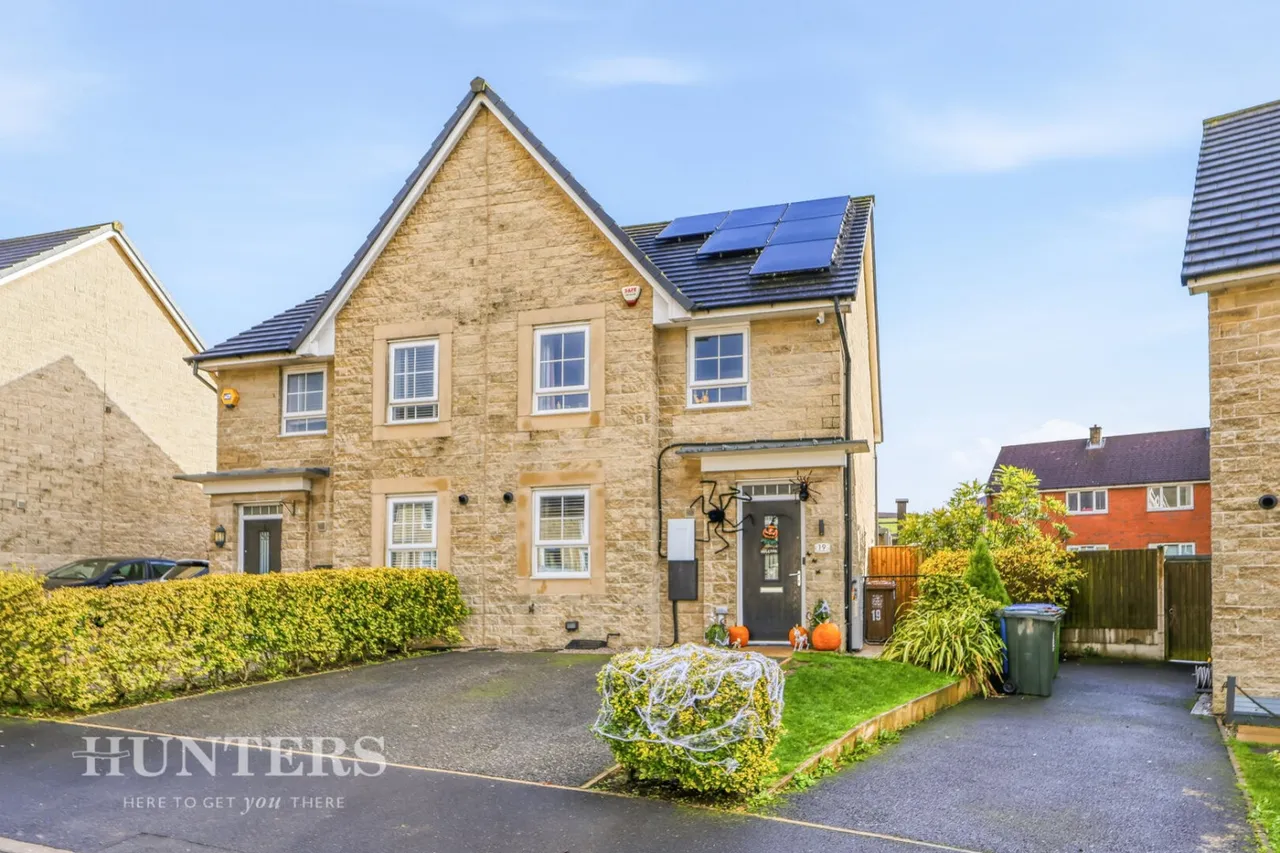 4 bed house for sale, Shopwood Way, Littleborough, OL15