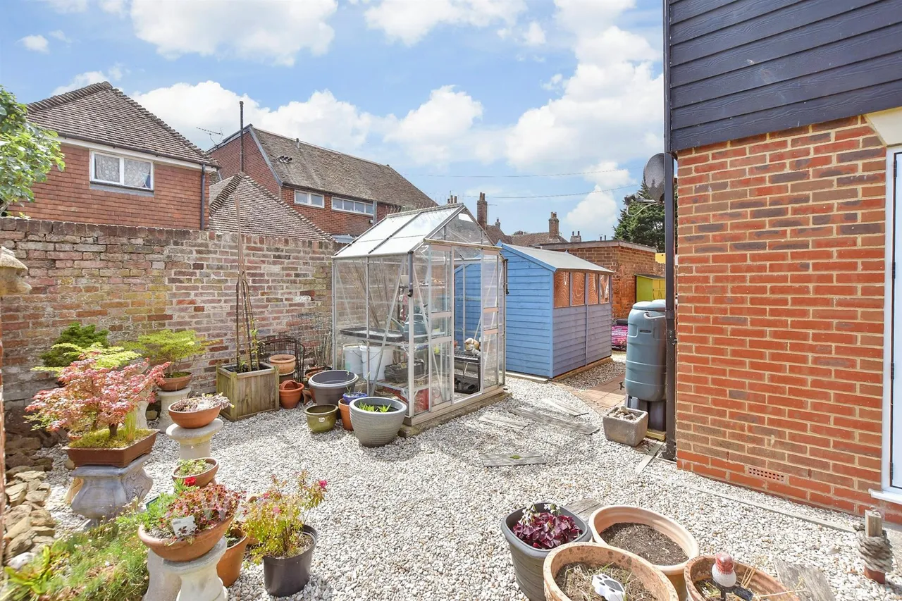 Brewers Close, Lydd, TN29, photo 4