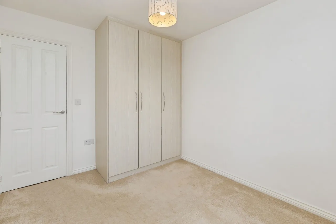 Merton Close, Aylesbury, HP18, photo 8